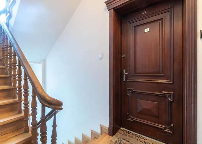 Simply In The Center Spot * Poznań