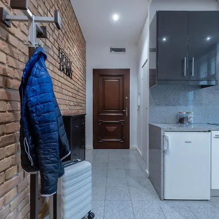 Апартаменты Simply In The Center Spot