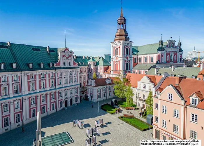 Simply In The Center Spot